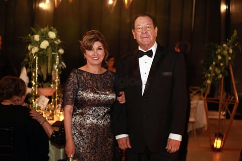 Cristina Urquidi y Francisco Garza, papás de la novia.