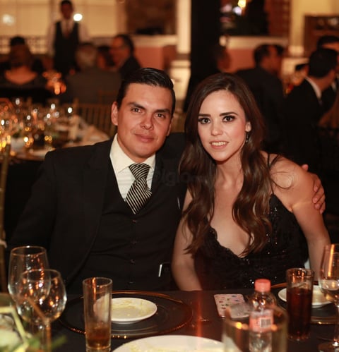 Roberto Calvillo y Jessica Mijares.