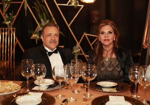 Claudio Herrera y Adriana de Herrera, papás del novio.