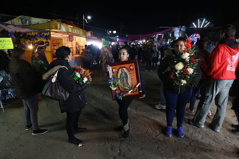 Duranguenses celebran a la Virgen de Guadalupe