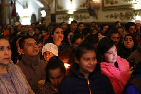 Duranguenses celebran a la Virgen de Guadalupe