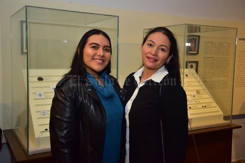 12122018 Vanessa y Nora.