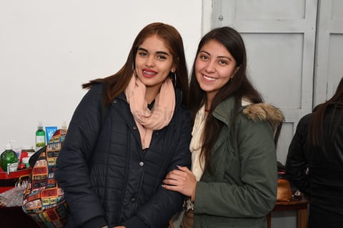 Realizan con éxito Vaivén Bazar