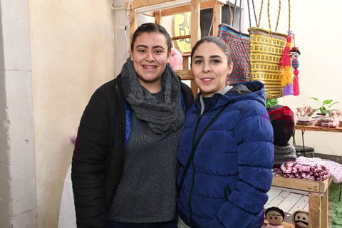 Realizan con éxito Vaivén Bazar