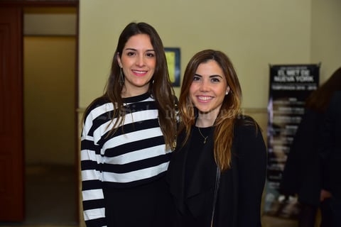 22122018 MUY CONTENTAS.  Laura y Marianne.