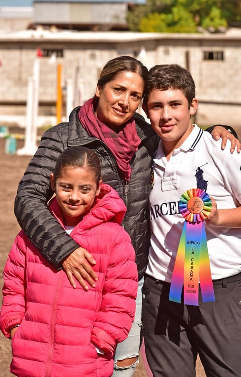 Renata, Ana Sofia y Eduardo