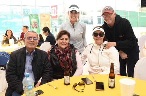 Roy Dingler, Susy Dingler, Pao Herrera, Lety Ayabar y Gerardo Herrera