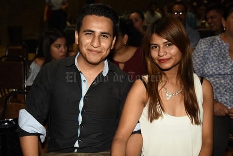 26122018 EN CONCIERTO.  Cristian y Bella.