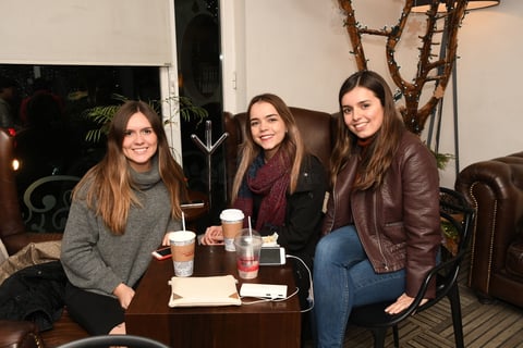 Sabrina Martínez, Pau Muguiro y Andrea Murguía.