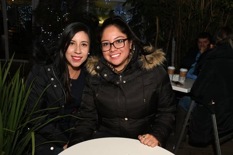Laura Guerra y Montserrat Chávez.