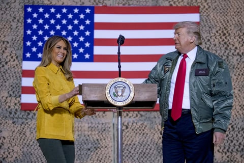 El mandatario estuvo acompañado de la primera dama, Melania Trump.