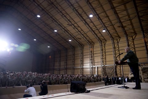 El mandatario efectuó estas declaraciones en la base aérea Al Asad, al oeste de Bagdad y gestionada por tropas estadounidenses e iraquíes.