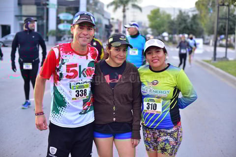 28122018 Juan, Eunice y Mariana.
