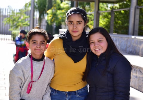 01012019 Carlos, Paulina y Ana Carmen.