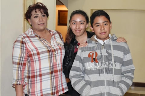 02012019 Liliana, Cristina y José Ángel.