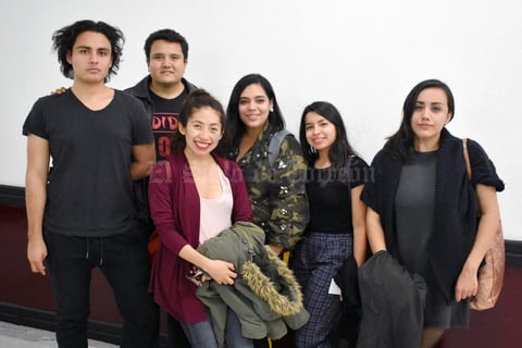 02012019 ENTRE AMIGOS.  Juan Francisco, Erick, Elena, Mafer, Ana y Lilia.