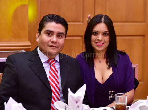 04012019 Roberto y Mariana.
