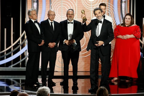 Mejor serie de comedia o musical es "The Kominsky Method".