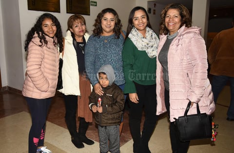 07012019 Ely, Norma, Estefany, Ana, Fanny y Matías.