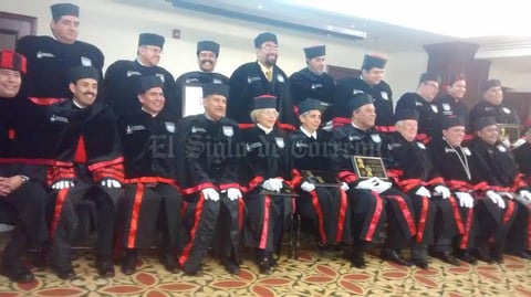 06012019 Algunos integrantes de una prestigiosa Asociación de Doctores en Derecho: Dr. Carlos Macedo Aguilar, Dr. Ricardo Rodríguez Reza, Dr. Juan Calvillo Hernández, Dr. Apolonio Armenta Parga, Dr. Aurelio Alvarado Favila y Dra. Rosa María Lack Esparza.