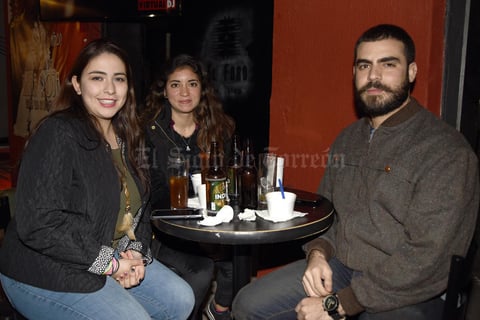 09012019 Daniela, Ana y Andrés.