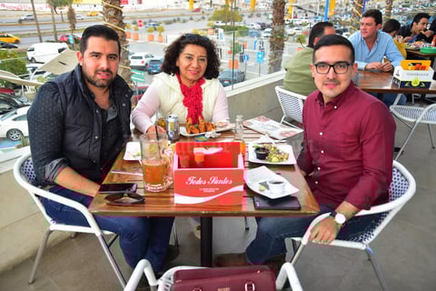 09012019 Daniel, María Teresa y Eduardo.