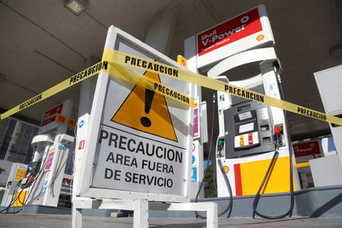 Estados viven caos por desabasto de combustibles
