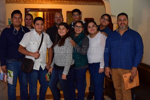 10012019 EN EL TEATRO.  Familia Padilla.