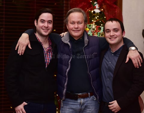 Alejandro Jr,Alejandro y Angel.
