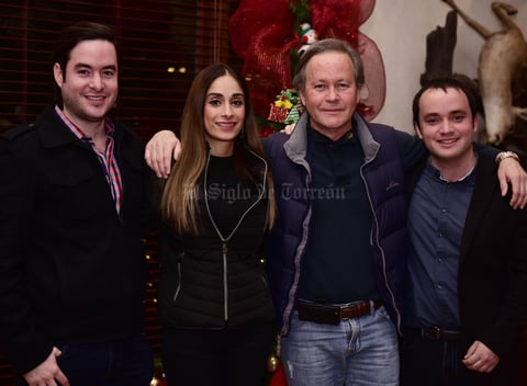 AlejandroJr,Yeska,Alejandro y Angel.