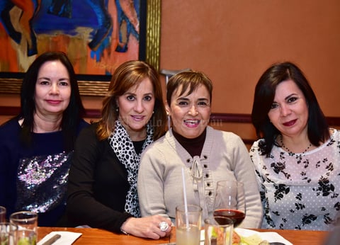 Ma. Elena,Pilar,Lupita y Tere.