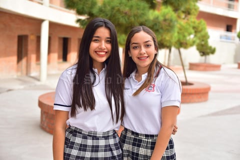 11012019 Mónica y Ale.