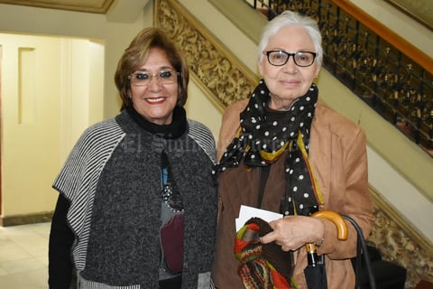 11012019 AMIGAS.  Sandra y Esperanza.