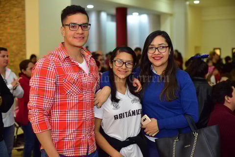 17012019 EN RECIENTE EVENTO.  Luis, Cynthia y Melissa.