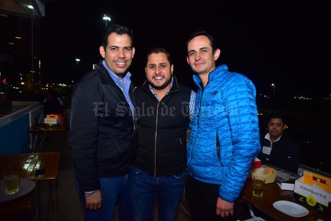 23012019 ENTRE AMIGOS.  Beto, Alexis y Carlos.