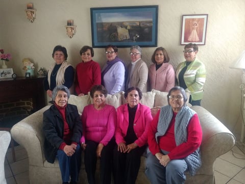 24012019 Ana Frausto en compañía de varias amigas en su festejo de cumpleaños.