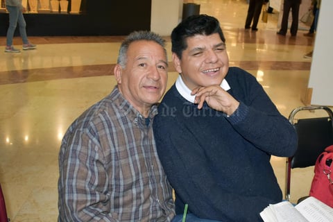 24012019 EN EL MALL.  Sabino y Miguel.