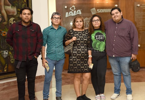 25012019 RECIENTE EVENTO CULTURAL.  Jesùs, César, Silvia, Nayeli y Tony.
