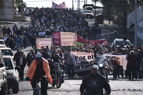A este movimiento se sumaron las dos corrientes sindicales de la sección es 147 y 288, así como la dirigencia nacional del Sindicato Democrático.