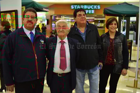 29012019 ADMIRAN EXPO PICTóRICA.  Hermano Carlos, Juan y Silvia con el Hermano Rubén Sámano.