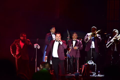Los Ángeles Azules ponen a bailar a La Laguna