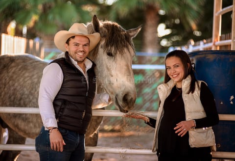 Miguel y Stephani