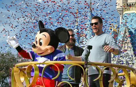 Mickey acompañó a los jugadores.