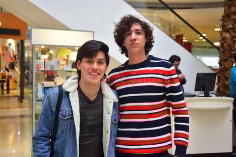 07022019 Vero y Ari.
