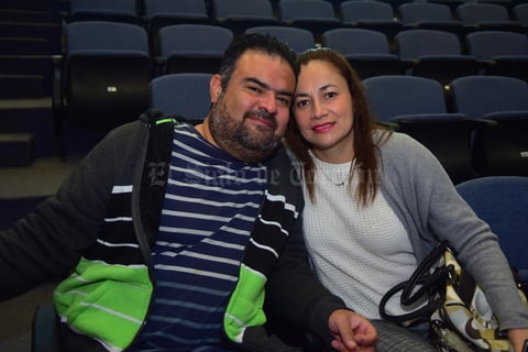 08022019 EVENTO ESCOLAR.  Gustavo y Claudia.