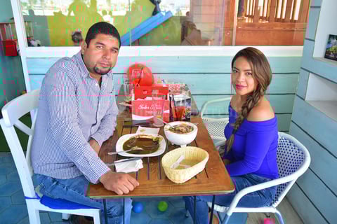 10022019 Josué y Rocío.