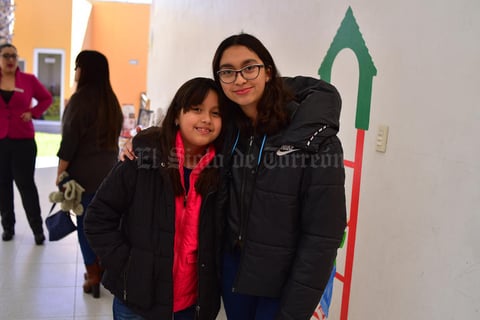 13022019 EN CASA ABIERTA.  Valentina e Ivanna.