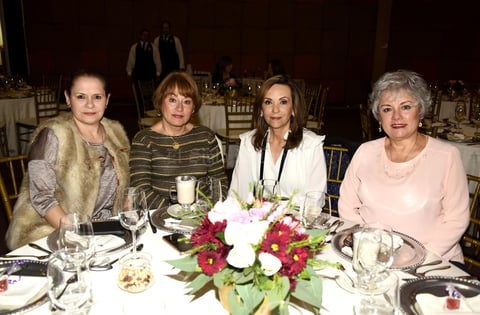Martha, Pilar, Mely y Mayela