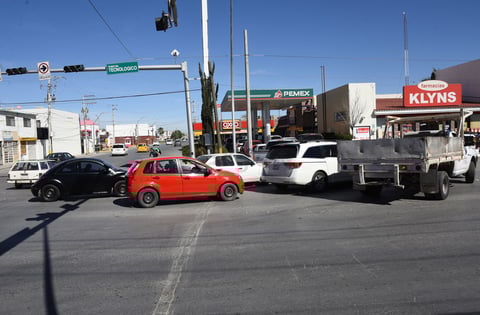 Abarrotan gasolineras en La Laguna