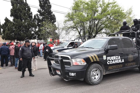 Autoridades policiales se concentraron en el lugar de la marcha.